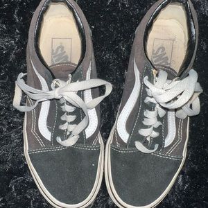 Vans | Black | Size: 6